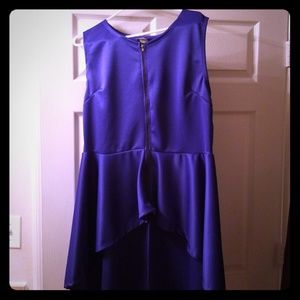 Hi-low top with zipper down the middle
